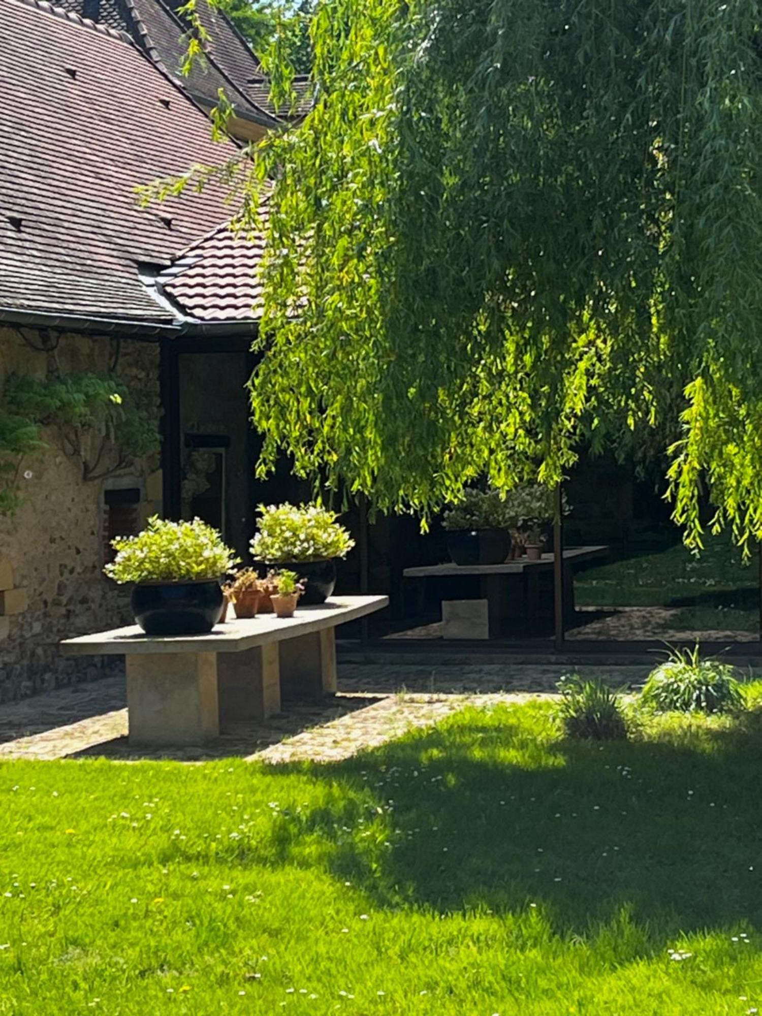Chateau De Martigny Poisson Exterior photo