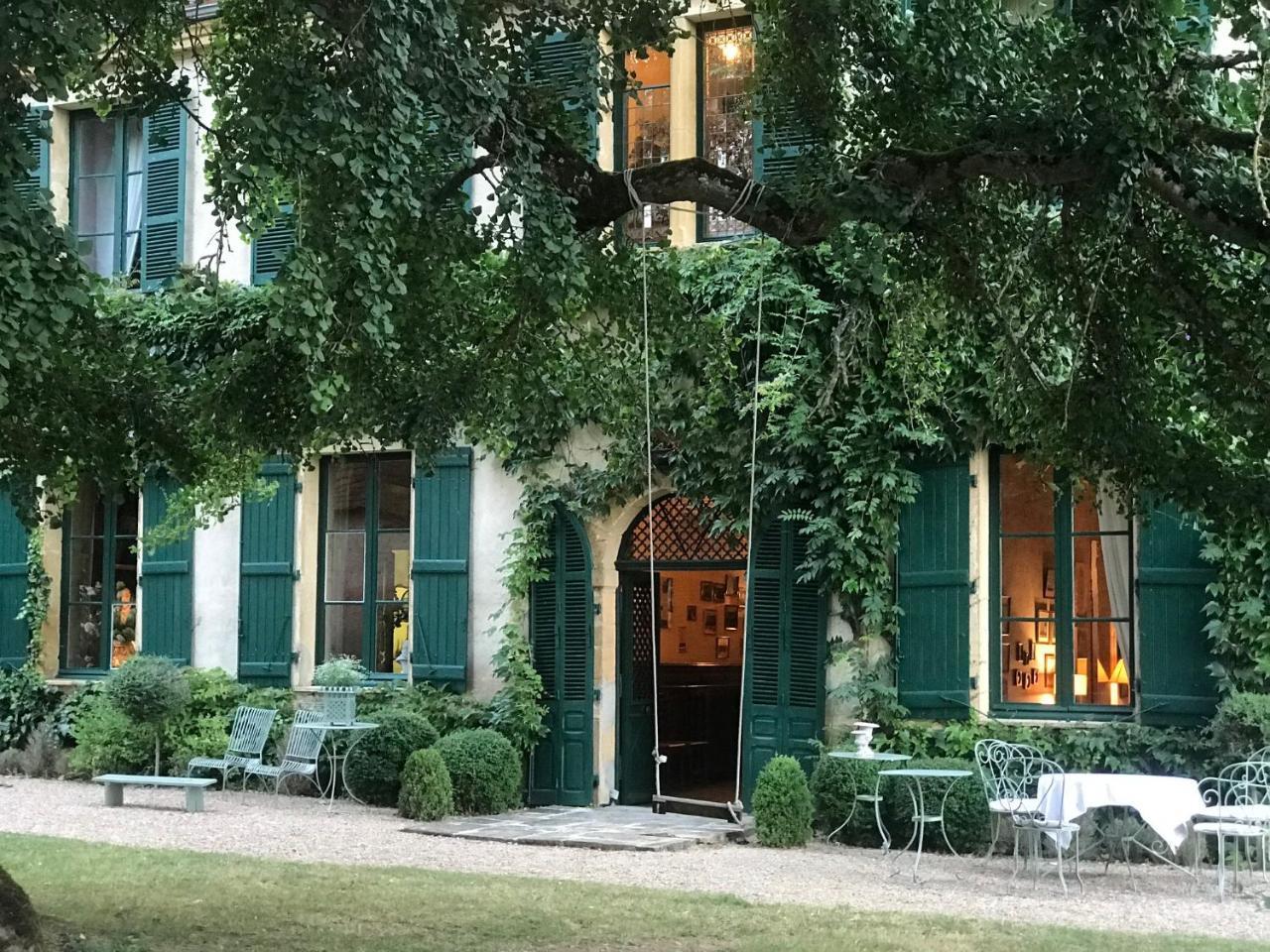 Chateau De Martigny Poisson Exterior photo